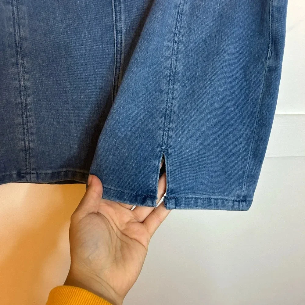 American Eagle Pull On Denim Mini Skirt